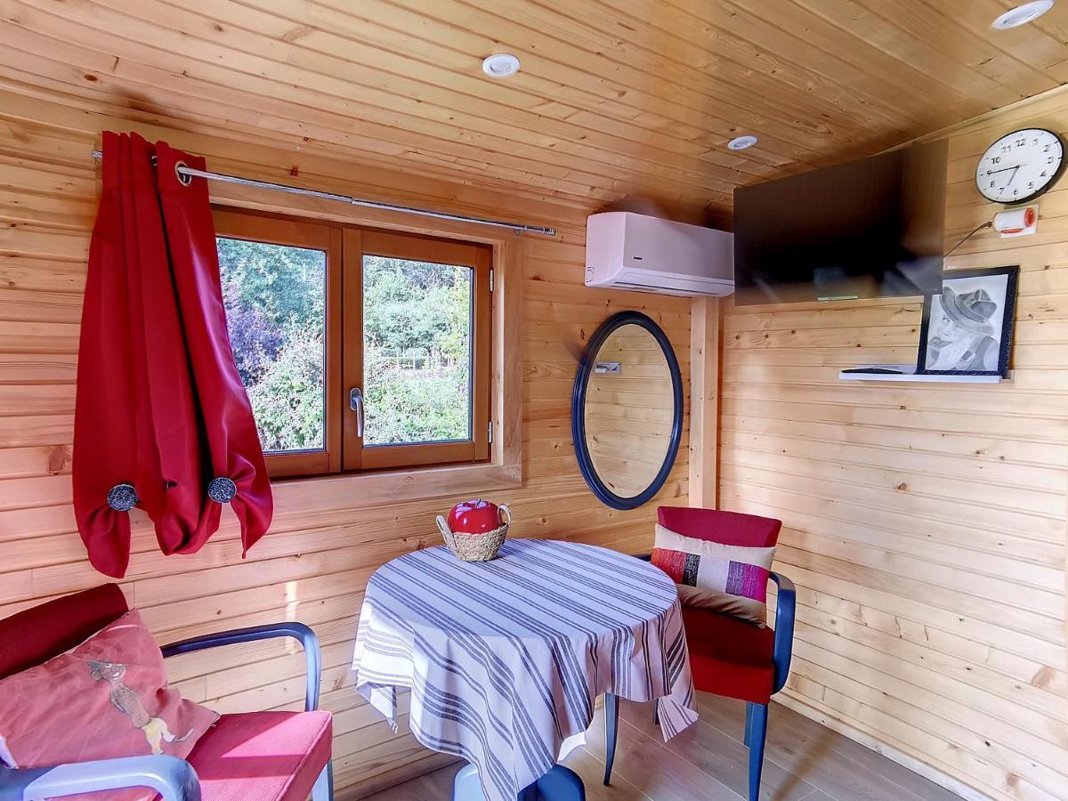 La Roulotte Du Cagire - 4 Pers - Pyrenees Guest House Villeneuve-de-Rivière Екстериор снимка